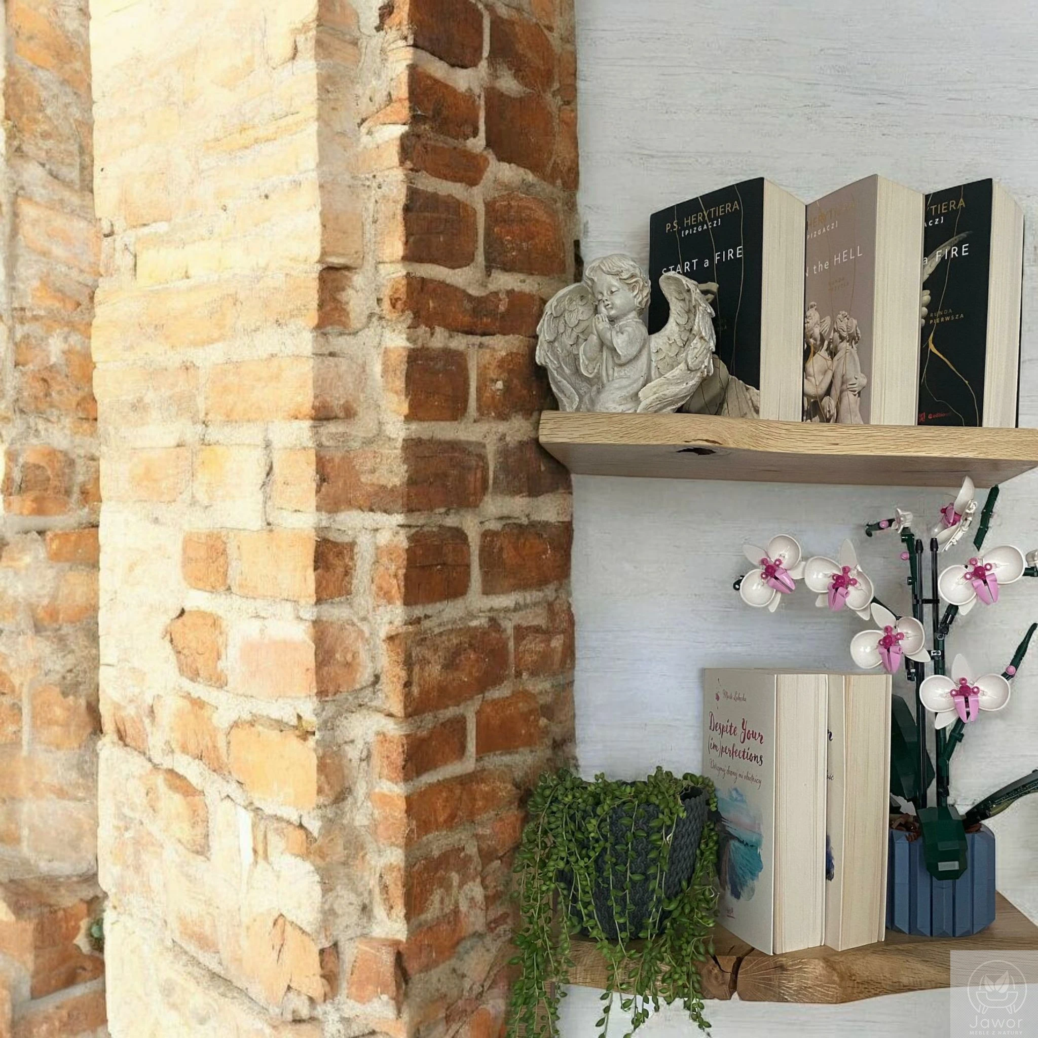 Półka dębowa wisząca 40 cm – w salonie na książki i dekoracje, naturalny dąb, efekt lewitującej półki