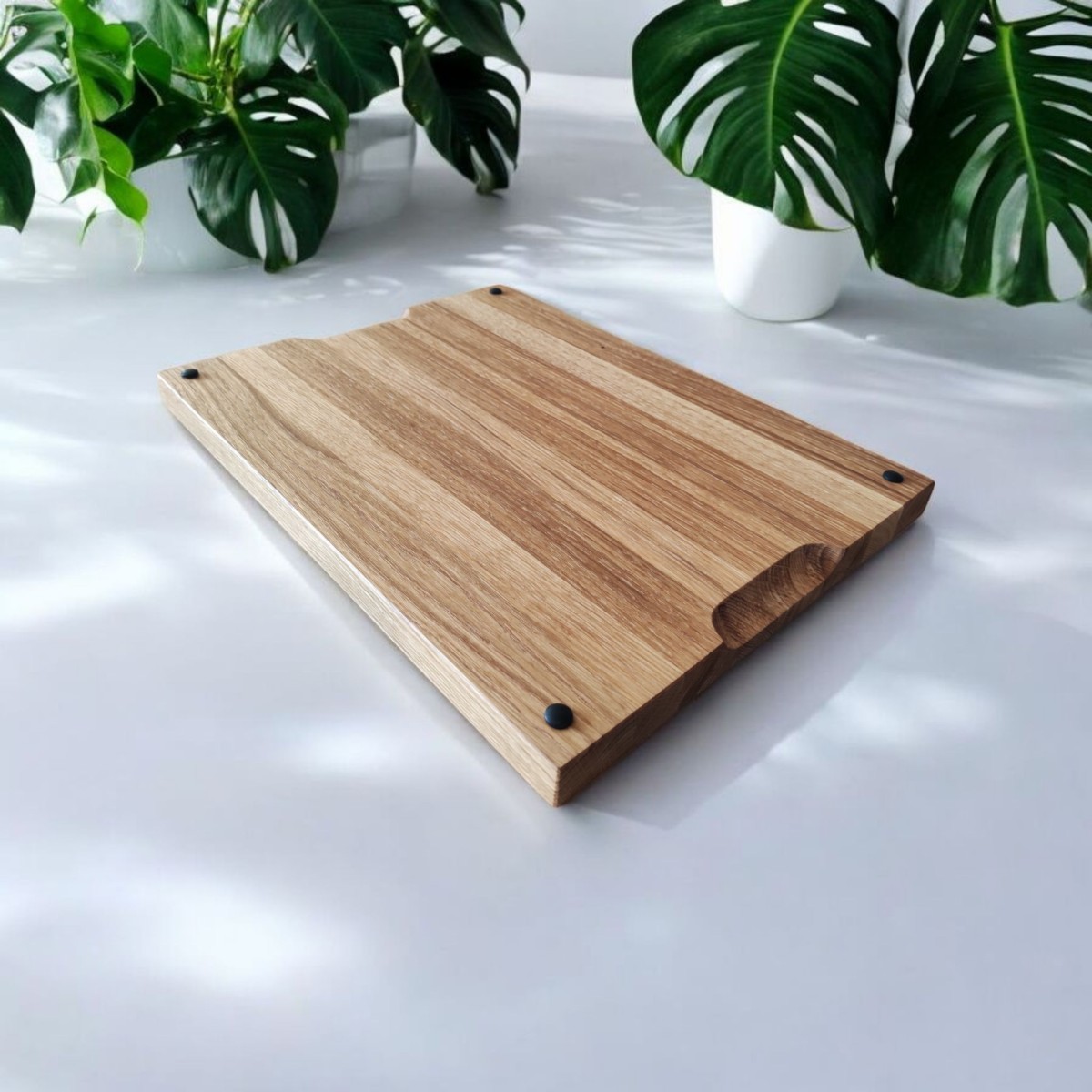 Deska do krojenia dębowa duża 30x40 cm na nóżkach.