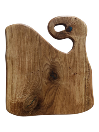 Deska do serwowania z dębu z żywicą epoksydową – unikatowy kształt, niebieska