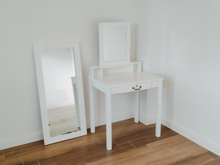 Lustro w ramie dębowej