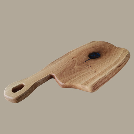 Duża deska do serwowania z żywicą i rączką – dębowa, unikalny kształt