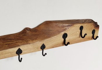 WIESZAK ścienny na ubrania dębowy – kute uchwyty – 59 cm