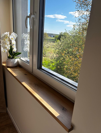 Parapet dębowy na wymiar głębokość do 20 cm