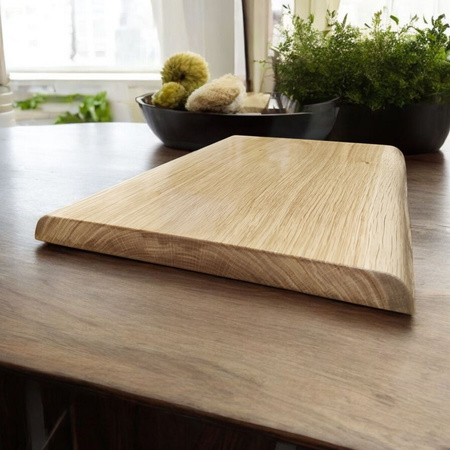 Deska do krojenia dębowa z jednego kawałka drewna 40 × 25 cm – szeroka, naturalny kształt