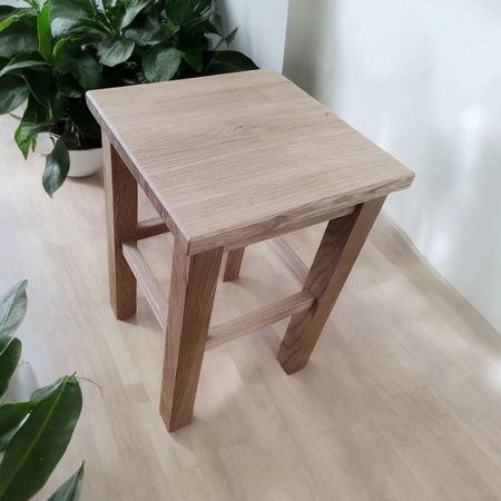 Taboret dębowy klasyczny 31x31x46 cm