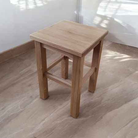 Taboret dębowy klasyczny 31x31x46 cm