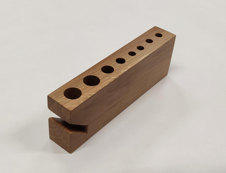 ORGANIZER na biurko – dębowy przybornik na długopisy z uchwytem na telefon