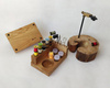 Fly Tying Bench z litego dębu – organizer do wiązania much i przynęt spinningowych