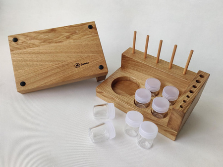 Fly Tying Bench z litego dębu – organizer do wiązania much i przynęt spinningowych