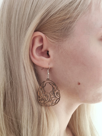 KOLCZYKI ażurowe drewniane – wiszące, ultralekkie