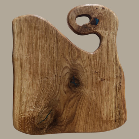 Deska do serwowania z dębu z żywicą epoksydową – unikatowy kształt, niebieska