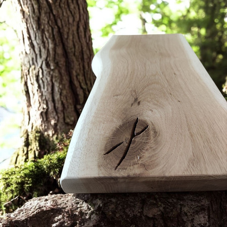 Półka dębowa wisząca 40 cm – z naturalną krawędzią, lite drewno