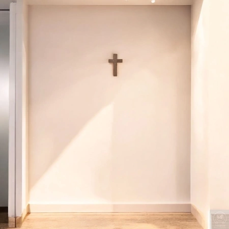 Krzyż dębowy 15 cm – na ścianę, nad drzwi, ręcznie wykonany