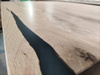 Stół dębowy rustykalny z żywicą epoksydową i stalowymi nogami – blat 4 cm