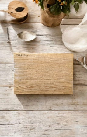 Deska do krojenia dębowa z jednego kawałka drewna 40 × 25 cm – szeroka, naturalny kształt