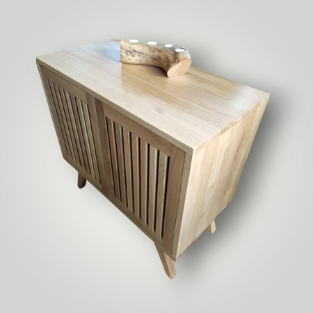 KOMODA dębowa z lamelami – lity dąb, styl retro