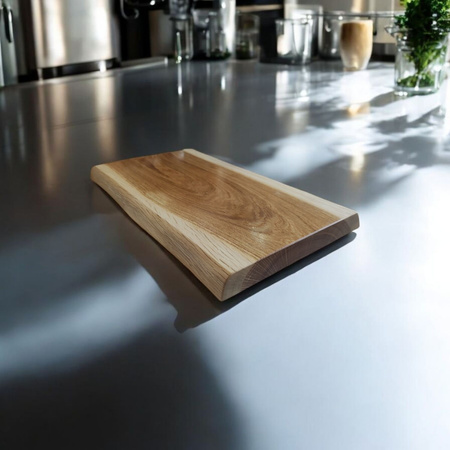 Deska do krojenia dębowa z jednego kawałka drewna 40 × 25 cm – szeroka, naturalny kształt