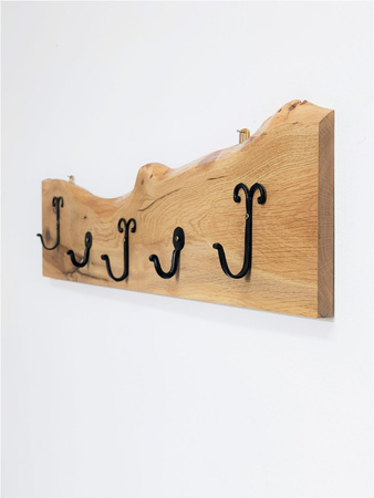 Wieszak dębowy z żywicą 1